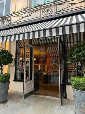 Brumus Bar & Restaurant