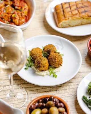 The Black Dog Freehouse