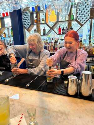 Revolution London - Clapham High St