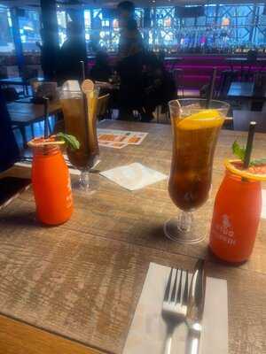 Revolution London - Clapham High St