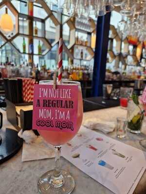 Revolution London - Clapham High St