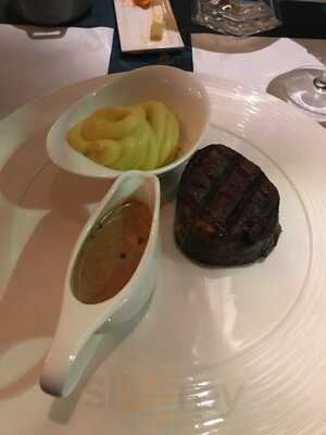 Cheneston's Restaurant