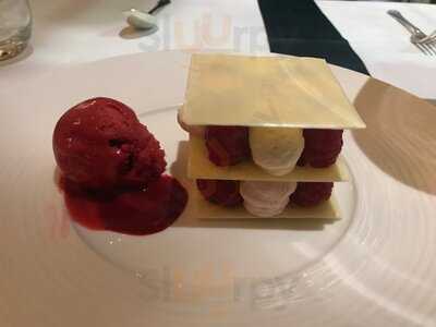 Cheneston's Restaurant