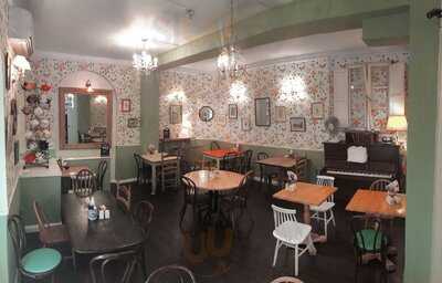 The English Rose Cafe