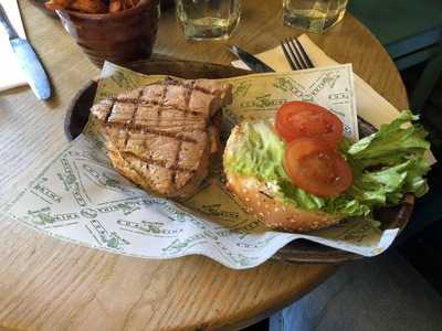 Kua 'aina - Goodge Street