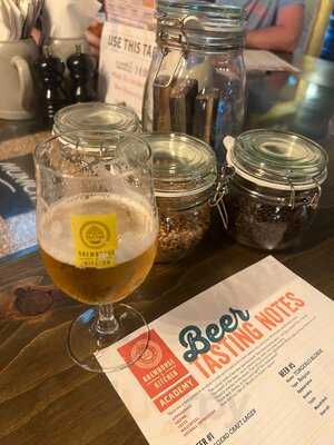 Brewhouse & Kitchen - Islington (angel)