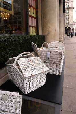Caviar House & Prunier Seafoodbar Picadilly