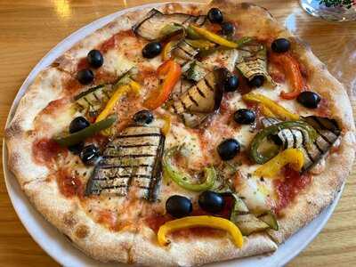 Nenno Pizza Restaurant