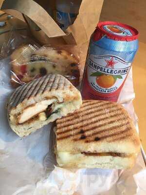 Gianni's Sandwich Bar