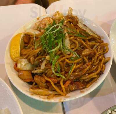 Romulo Cafe And Restaurant