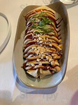 Romulo Cafe And Restaurant