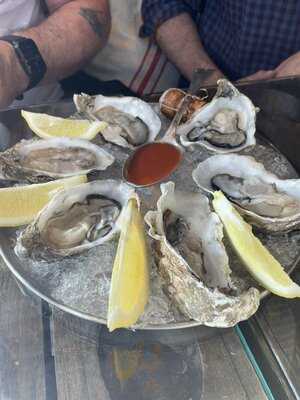 Champagne + Fromage - Greenwich