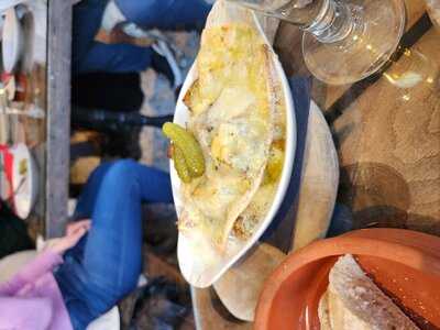 Champagne + Fromage - Greenwich