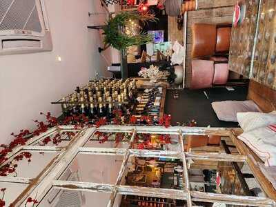 Champagne + Fromage - Greenwich