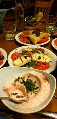 Istanbul Cafe & Bistro