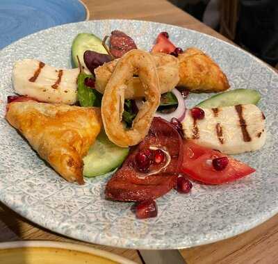 Istanbul Cafe & Bistro