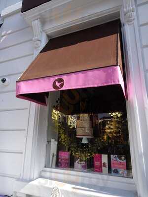 The Hummingbird Bakery