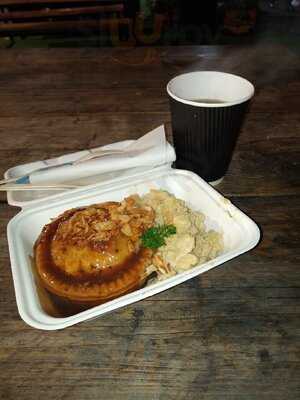 Young Vegans Pie Shop