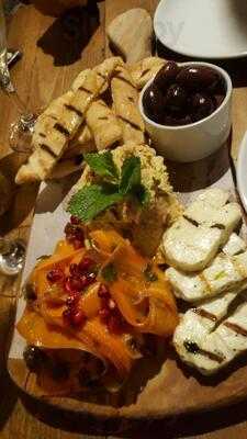 Royal Court Bar & Kitchen