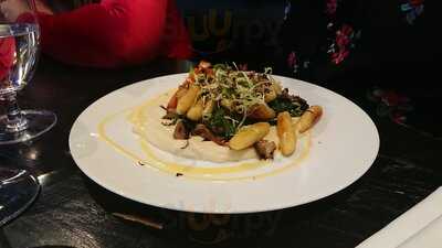 German Gymnasium Grand Cafe & Restaurant