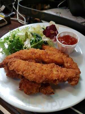 Mcglynn's Free House