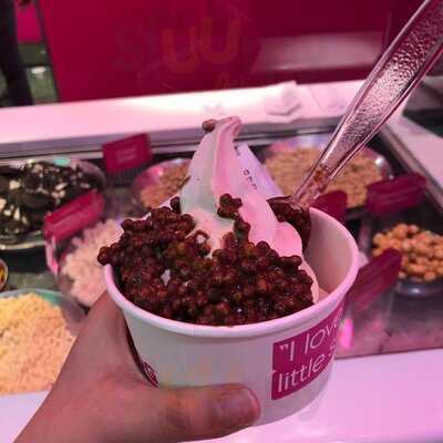 Snog Frozen Yogurt