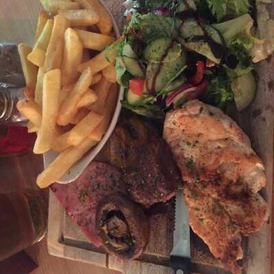 Philomena's Bar & Cafe