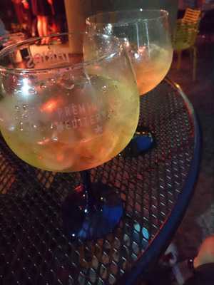 One Under Lime, Cafe & Bar