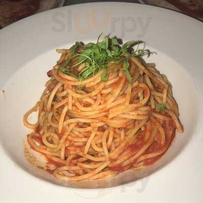 Pizzeria & Canti Prosecco Bar