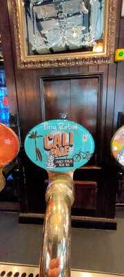 The Three Greyhounds