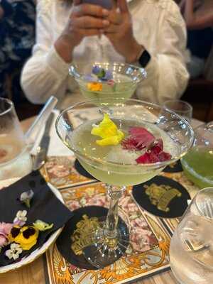 Mr. Fogg's House Of Botanicals