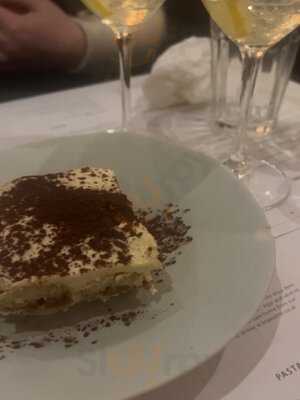 Lina Stores Greek Street Restaurant