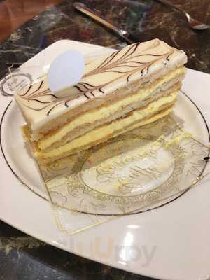 Harrod's Ice Cream Parlour