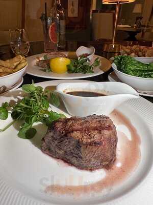 Rails Restaurant & Little Bar