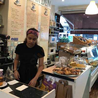 Cafe Mignon