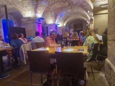 Cafe In The Crypt