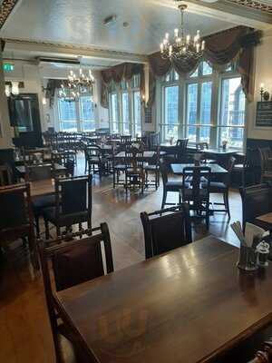 The Walrus And The Carpenter