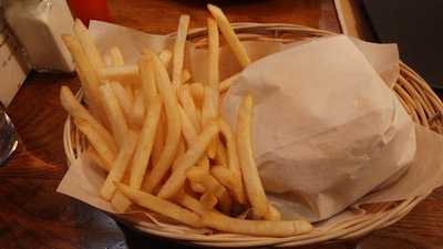 Tommi’s Burger Joint