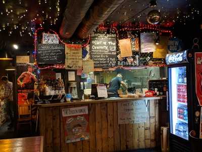 Tommi’s Burger Joint