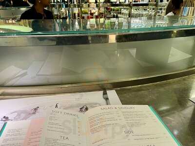 The Fortnum's Bar At Heathrow T5