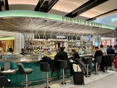 The Fortnum's Bar At Heathrow T5