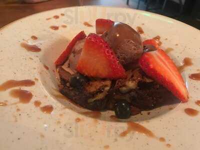 Bella Bar & Restaurant