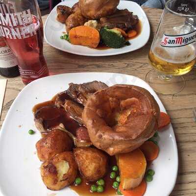 The Rose & Crown, Ealing