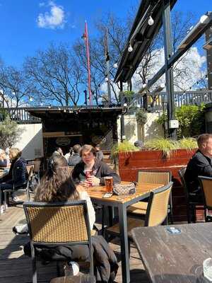 Doggett's Coat And Badge