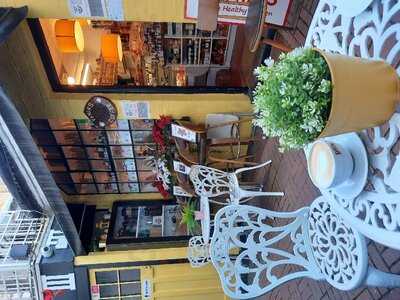 Tania's Of Hampstead