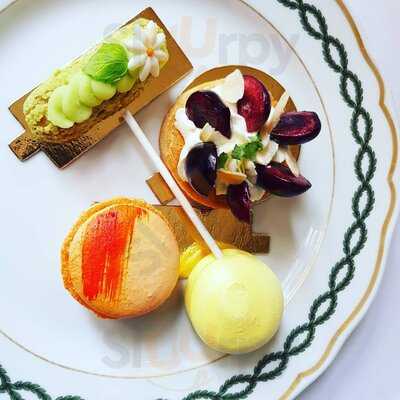 Afternoon Tea At The Milestone Hotel