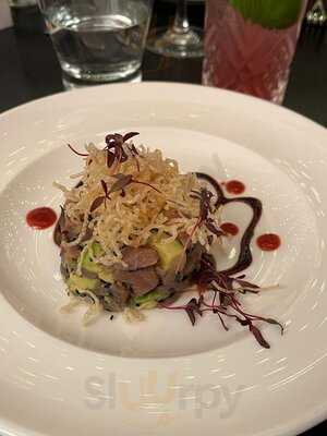 Buckle And Vaughan Restaurant And Bar