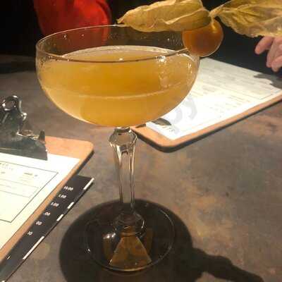 Suburb Sw11 Bar & Dining