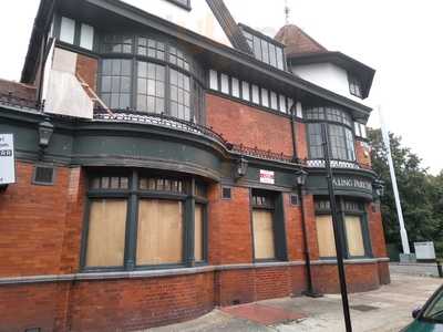 Ealing Park Tavern