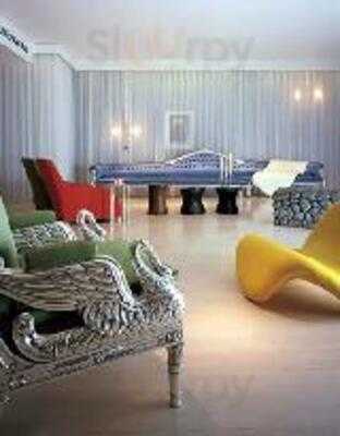 Purple Bar At Sanderson